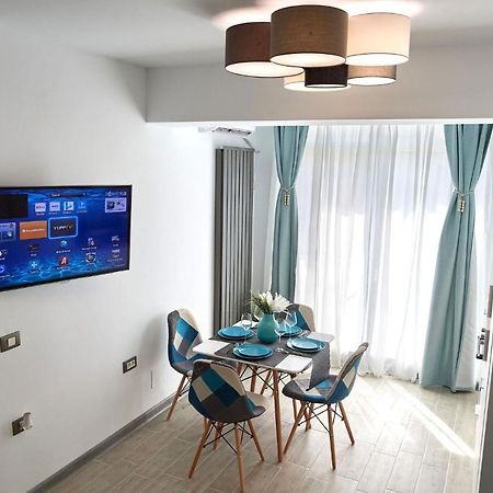 Summer Studio Spa N Pools Beach Resort Năvodari 외부 사진